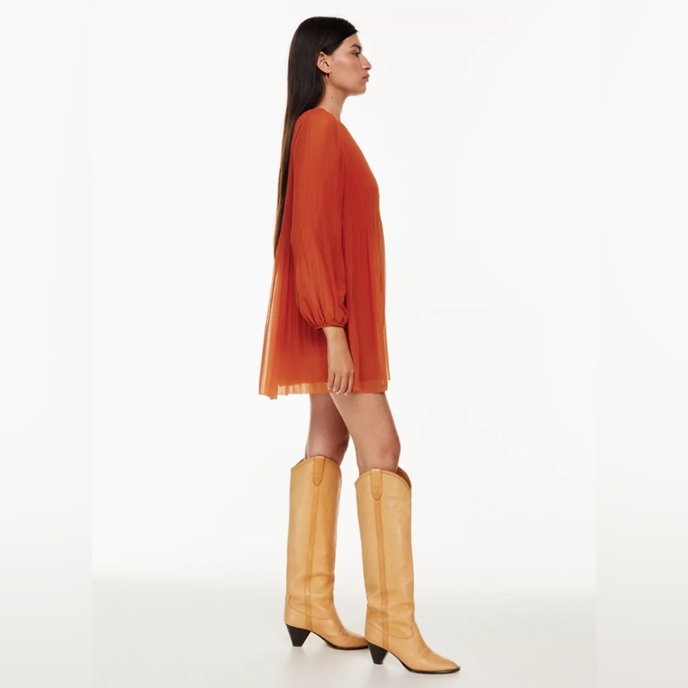 New Aritzia Wilfred Daydreamer Mini Dress Pleated chiffon mini dress - Picture 2 of 11
